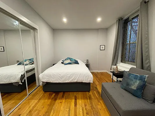 Rented by Keller Williams NYC | media 9