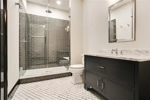 419 Carondelet St #402 — Photo 11