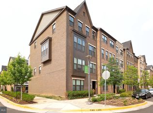 45116 Kincora Dr, Sterling, VA 20166