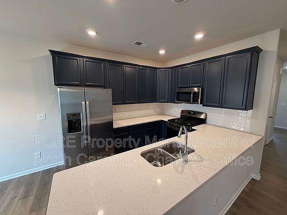 5th image of 519 San Marco Dr