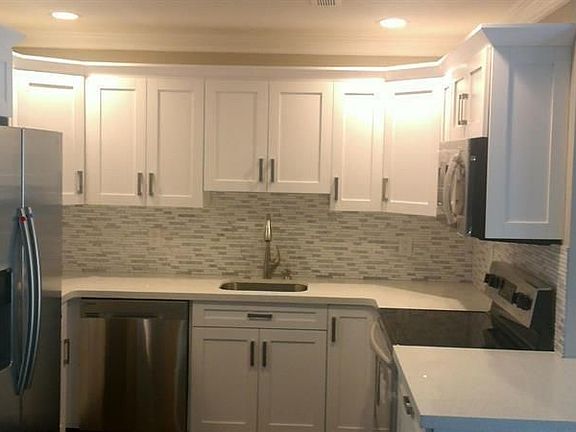 3rd image of 6519 Bay Club Dr APT 4