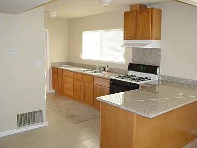 1426 Ford Ave Photo 1