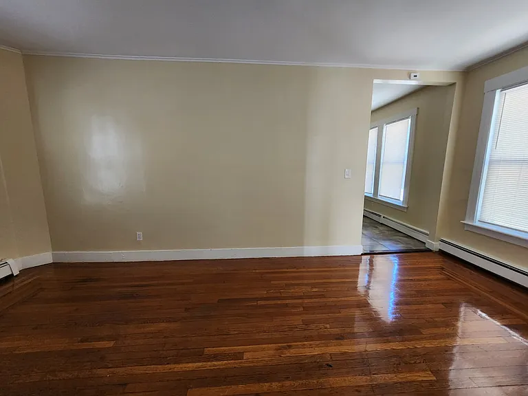 371 Norton St #11 — Photo 6