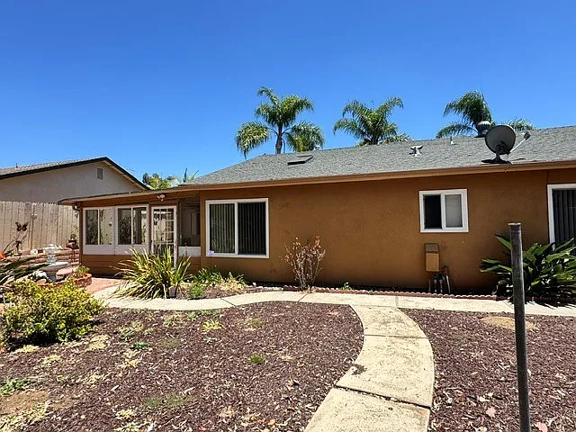 520 Huff St — Photo 16