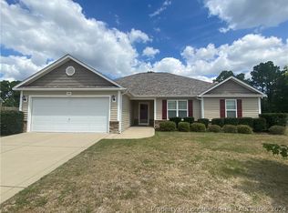 2144 Sir Michael Dr, Hope Mills, NC 28348