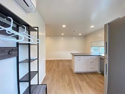 3470 Trumbull St #A — Photo 8
