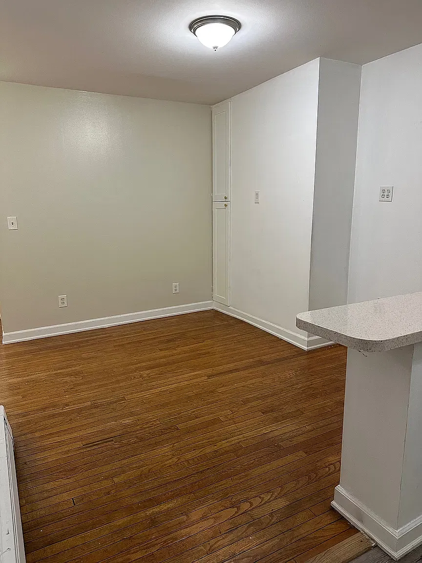 3121 Corlear Avenue — Photo 2