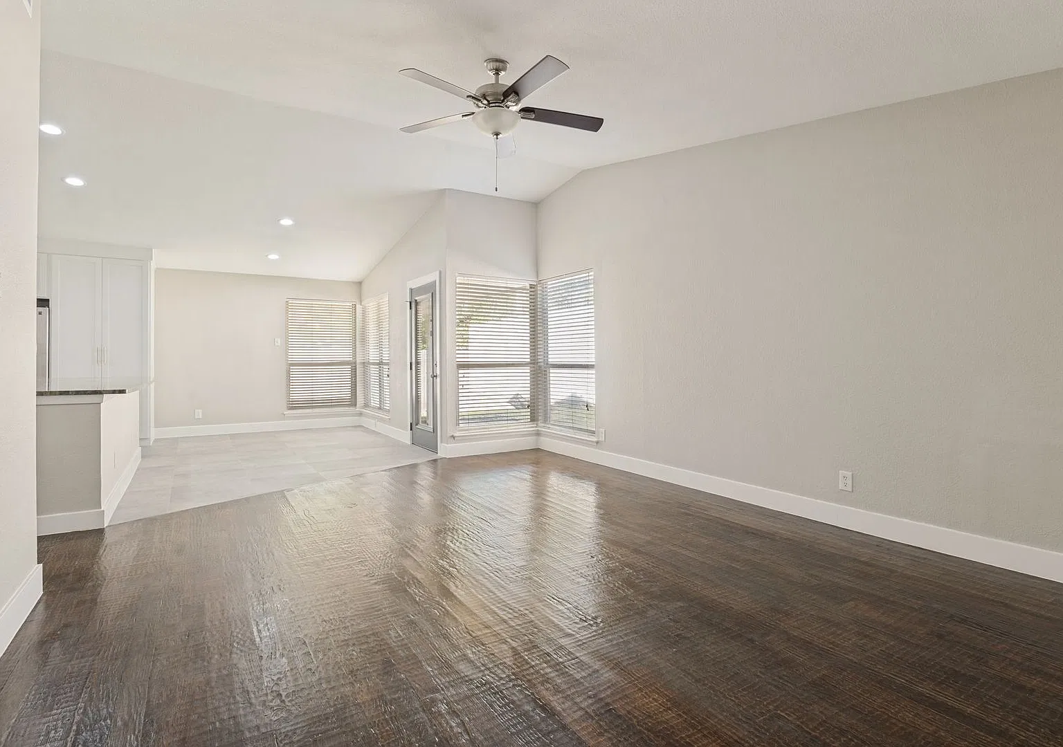 3 Bed, 2 Bath. Hardwood floors, quartz countertops, stainless steel appliances. — Photo 2