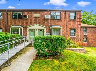 244-30 57th Dr #E10, Queens, NY 11362