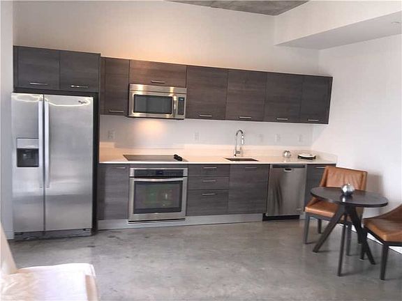 4th image of 151 NE 1st St #2700