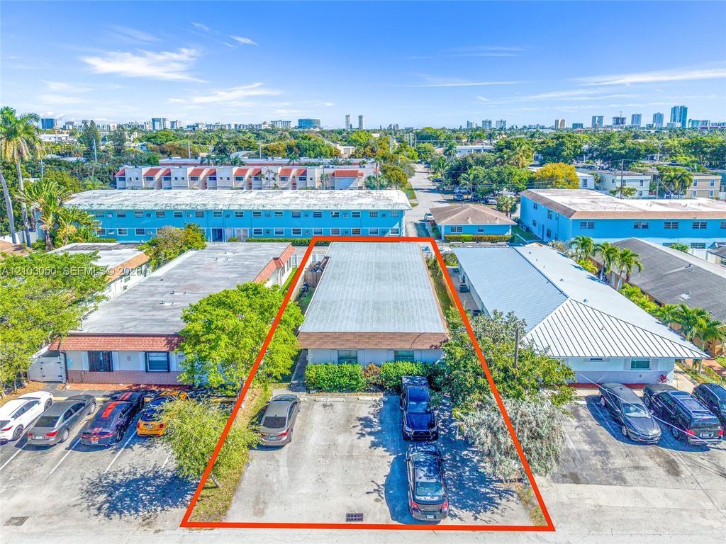 240 SE 9th Ave, Pompano Beach
