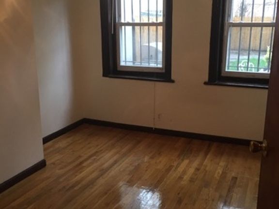 4th image of 430 Hancock St APT 3