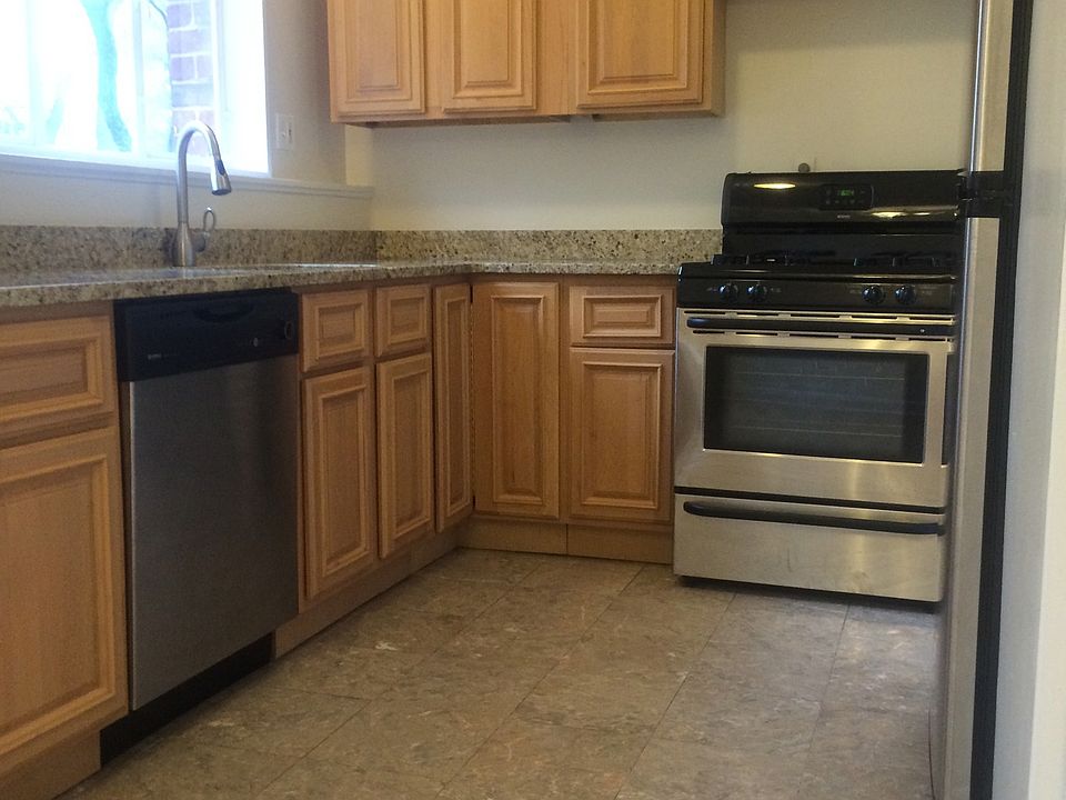 Updated Kitchen with Stainless Appliances