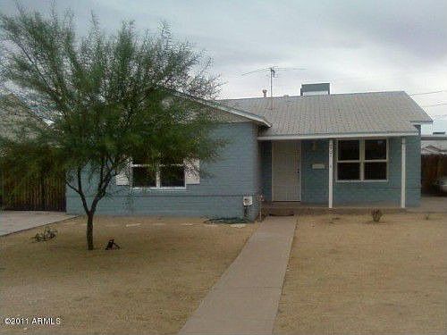 1st image of 901 E Amelia Ave