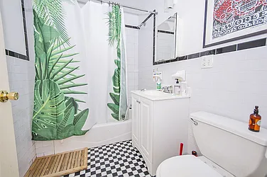 Rented by Level Group