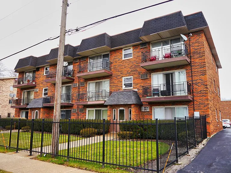 11937 S Hamlin Ave #3C — Photo 1