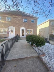 929 Vincent Ave, Bronx, NY, 10465