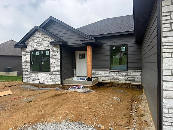 2nd image of 3805 Canyon Ridge Dr