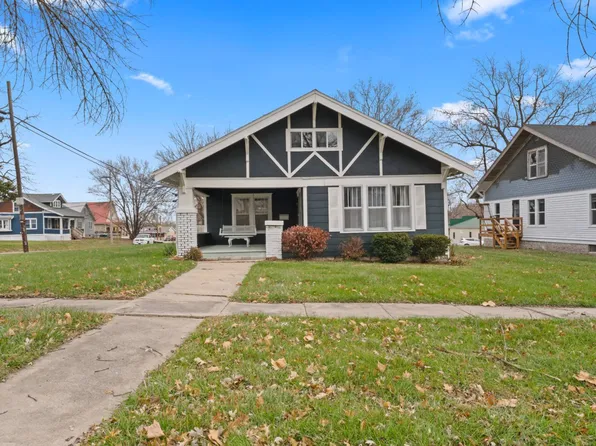 718 N Main St, Cameron, MO 64429