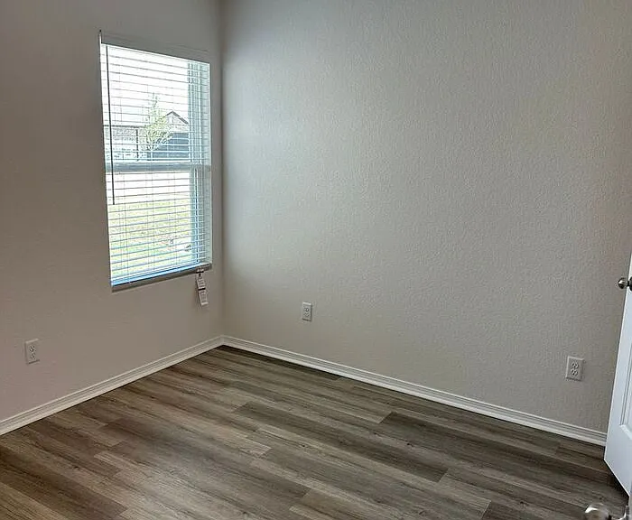 10316 Debbie Dr — Photo 9