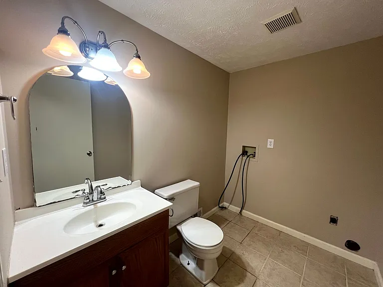 1233 Wilderness Dr — Photo 10