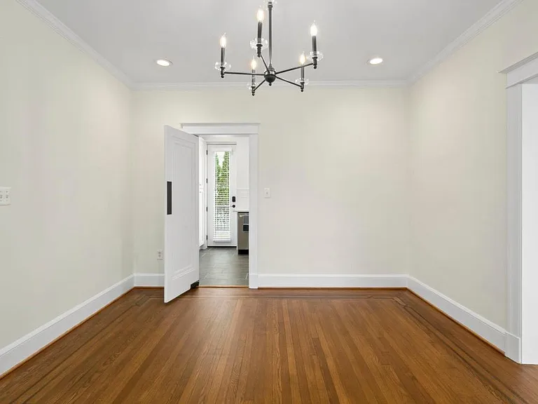 3643 Jenifer St NW — Photo 4