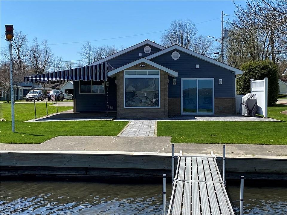 1st image of 2412 Lakeside Dr