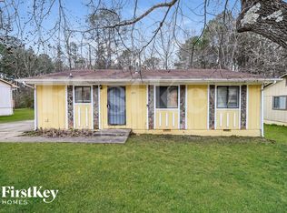 2211 Cherokee Valley Cir, Lithonia, GA 30058