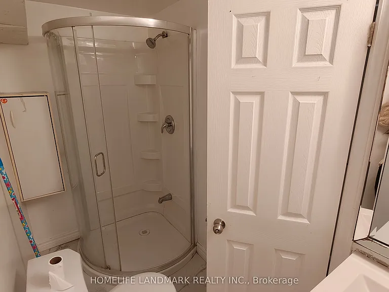 385 Marybay Cres #2 — Photo 7