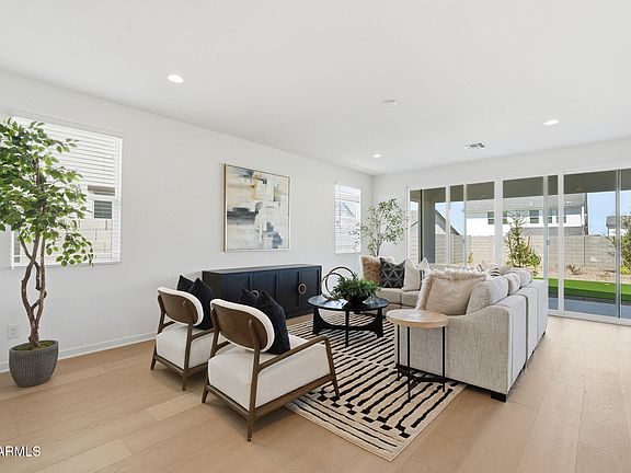 5th image of 3308 W EMERALD Road