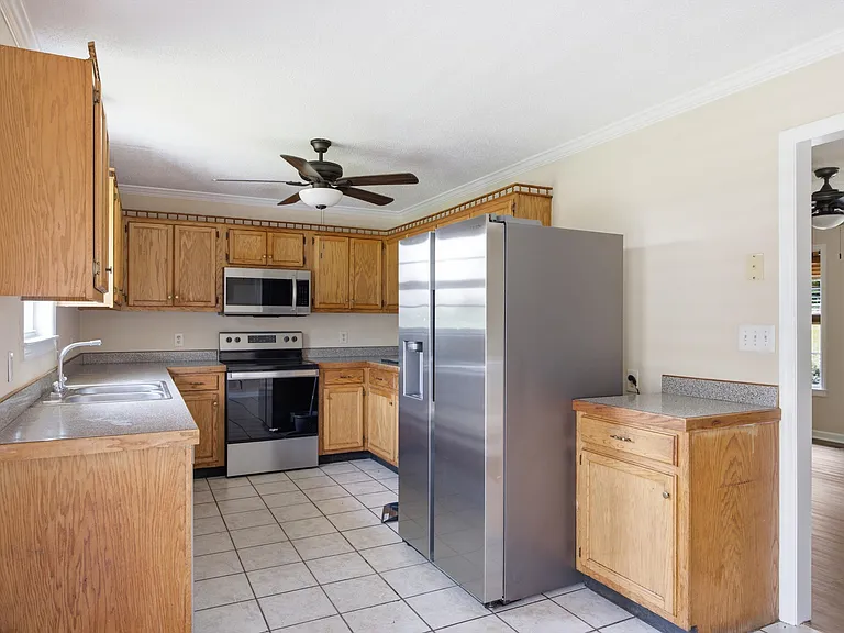 124 Summitt St #124 — Photo 14