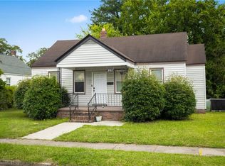 303 Sandpiper Dr, Portsmouth, VA 23704