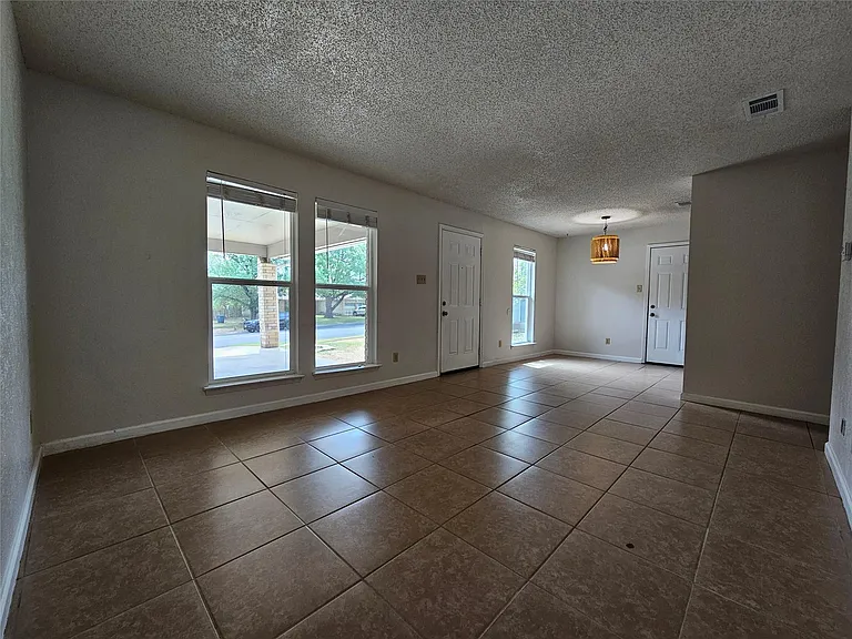 6800 Lunar Dr #B — Photo 6