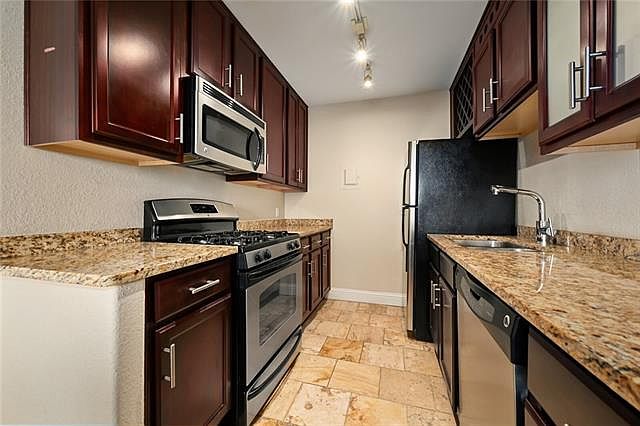 1st image of 700 E 8th St Unit 6Q