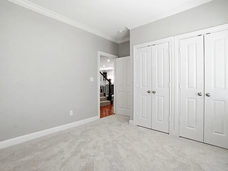 502 Louisa St — Photo 28