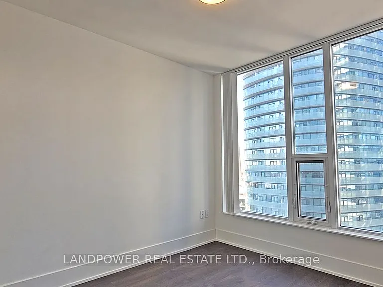 10 York St #3802 — Photo 19
