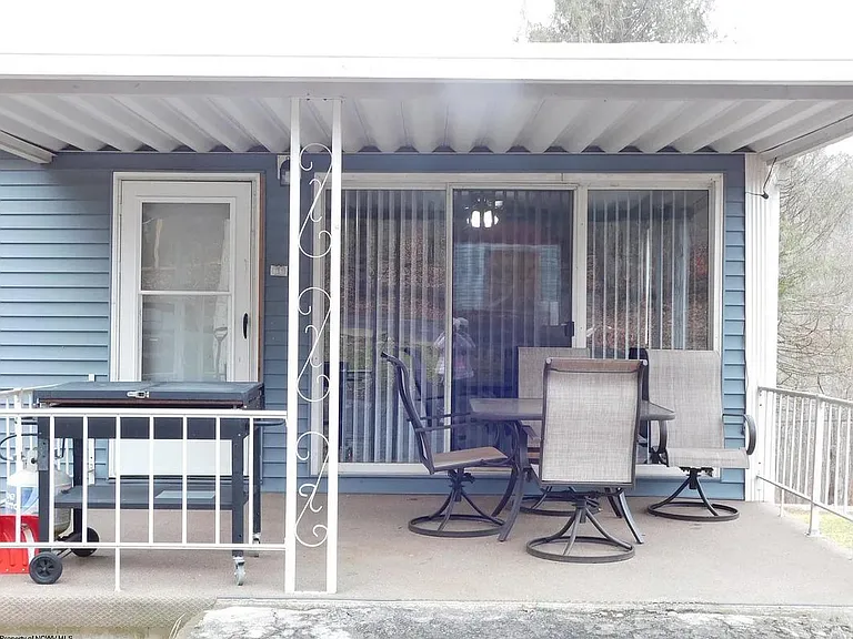 1800 Cassville Mount Morris Rd #UPPER — Photo 7