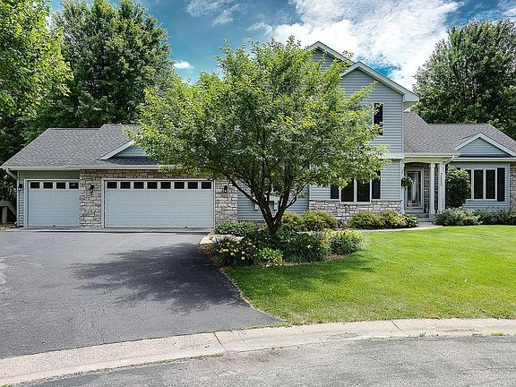 2nd image of 2555 Brinkhaus St