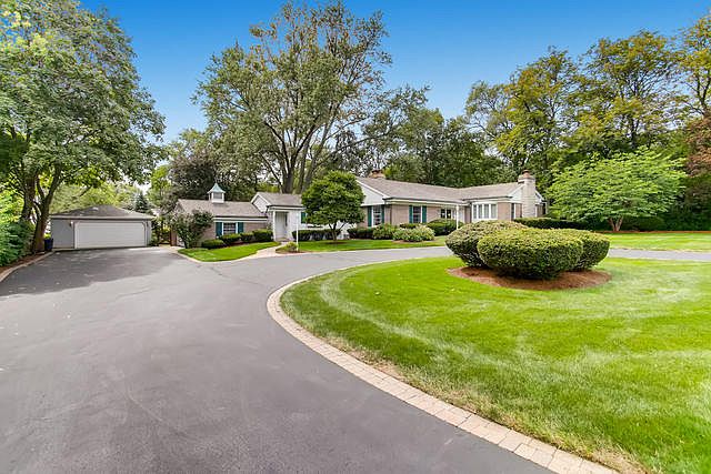 1st image of 22W431 Elmwood Dr