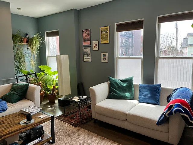 1 bed, 1000 sqft, $1,300 — Photo 3