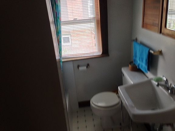 2nd image of 331 S Stewart Ave