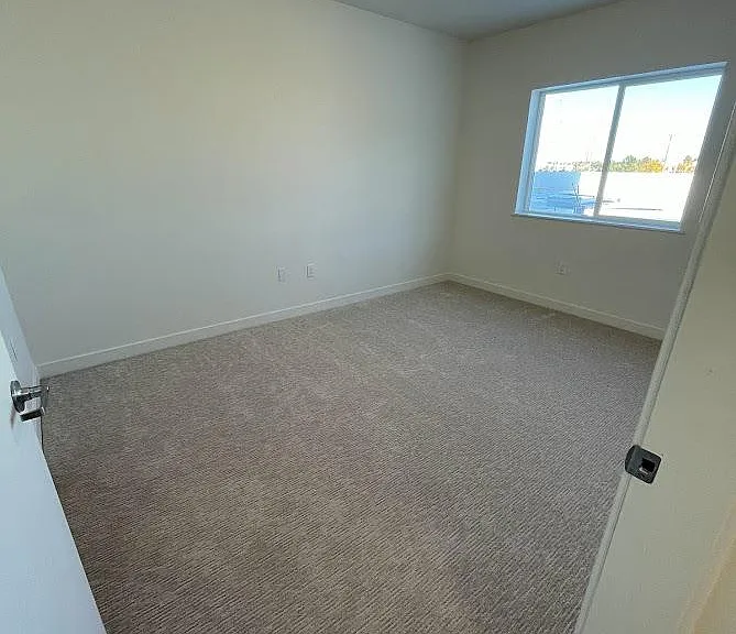 Skyline Peaks Apartments — Photo 18