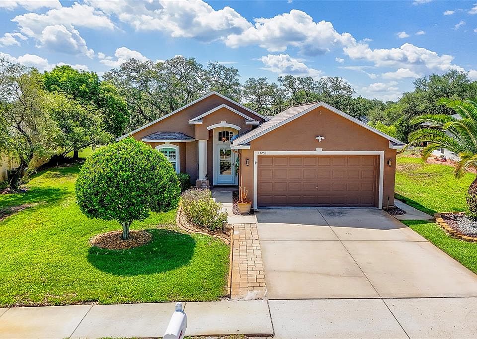 1st image of 13253 Golf Ridge Pl