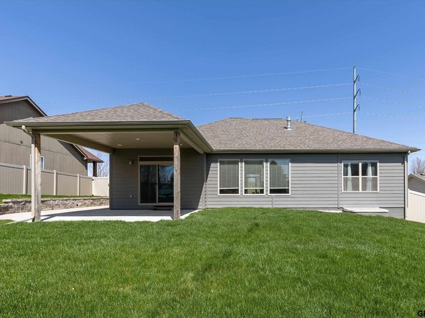 15301 Kansas Ave, Omaha, NE 68116