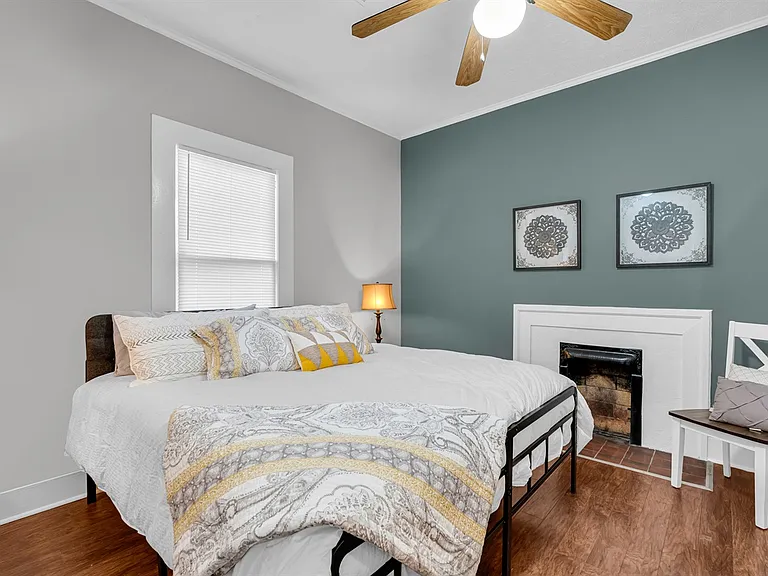 705 Whitfield St — Photo 10