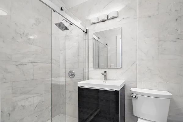Rented by Creed Realty Group | media 4