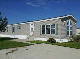 165 Lakeside Cir, Bryan, OH 43506