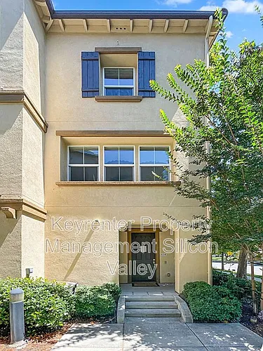 638 Cedarville Ln Photo 1
