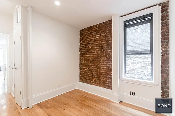 Rented by Bond New York | media 22