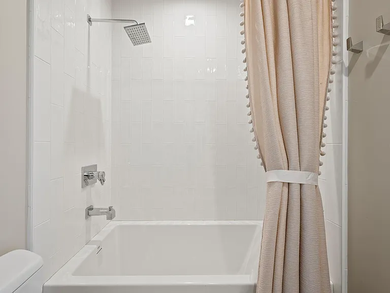 33903 Robles Dr — Photo 34